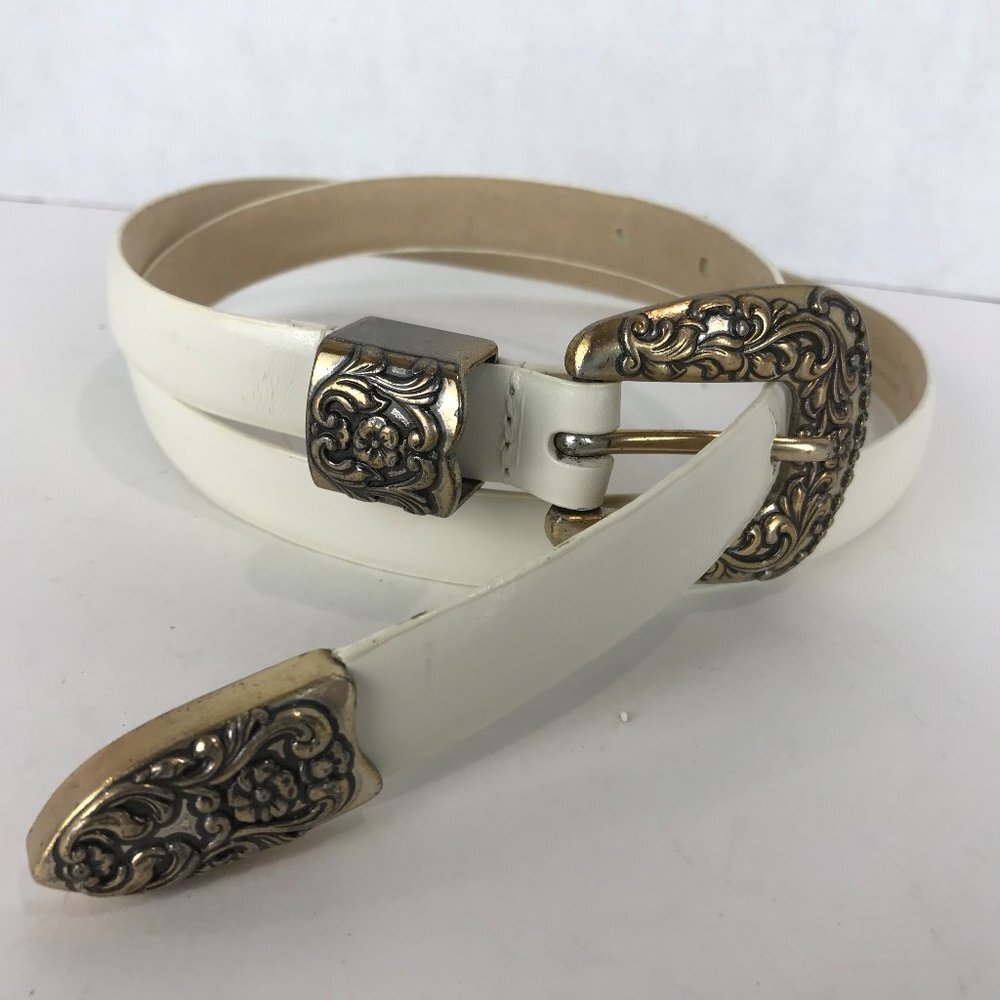 Lakeshore Drive Accessories White leather belt Size S